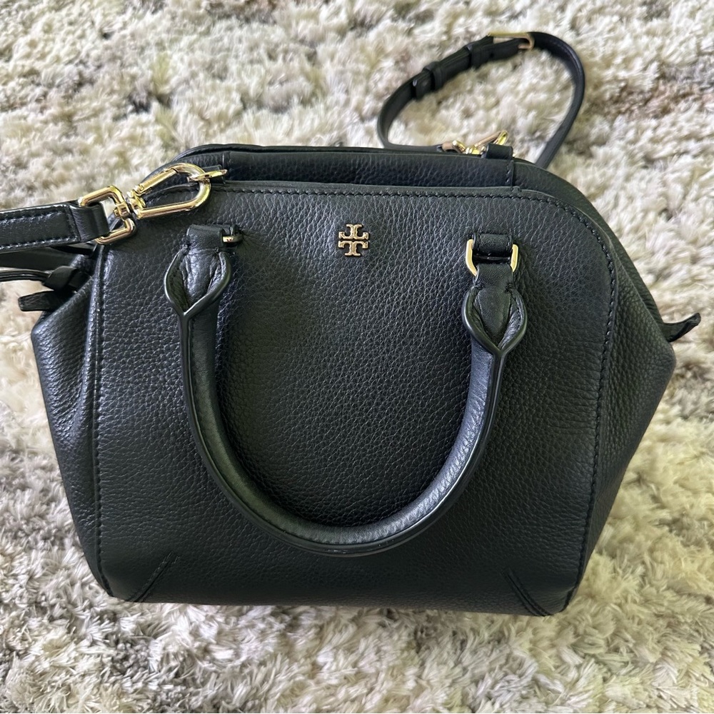 Tory Burch Black Rpbinson Pebbled Mini Satchel